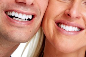 Does teeth whitening lead to teeth sensitivity